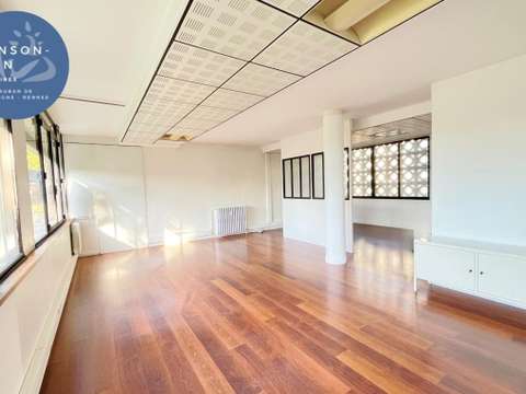 Bureaux et commerces 2 pièces