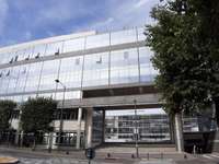 Bureaux et commerces 9 pièces
