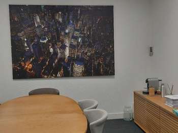 Bureaux et commerces 9 pièces
