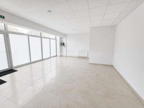 Bureaux et commerces 1 pièce