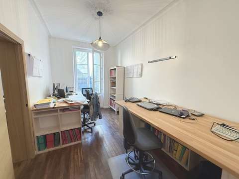 Bureaux et commerces 4 pièces