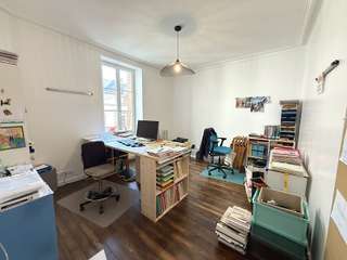 Bureaux et commerces 4 pièces