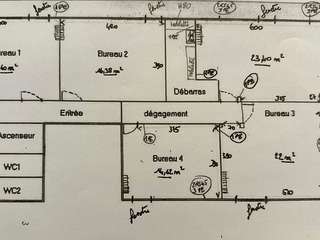 Bureaux et commerces 5 pièces