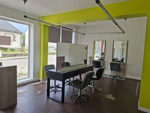 Bureaux et commerces 2 pièces Bureaux et commerces 2 pièces