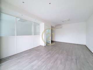 Bureaux et commerces 5 pièces