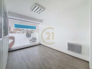 Bureaux et commerces 5 pièces