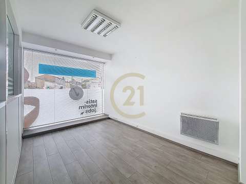 Bureaux et commerces 5 pièces