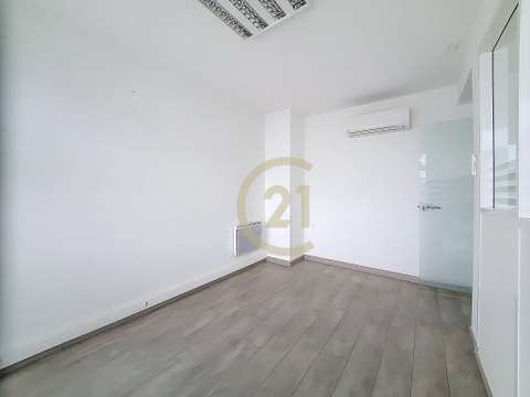 Bureaux et commerces 5 pièces