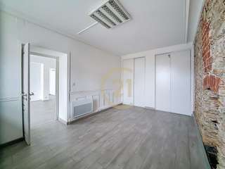 Bureaux et commerces 5 pièces