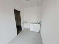 Bureaux et commerces 4 pièces