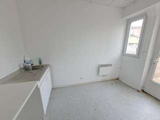 Bureaux et commerces 4 pièces