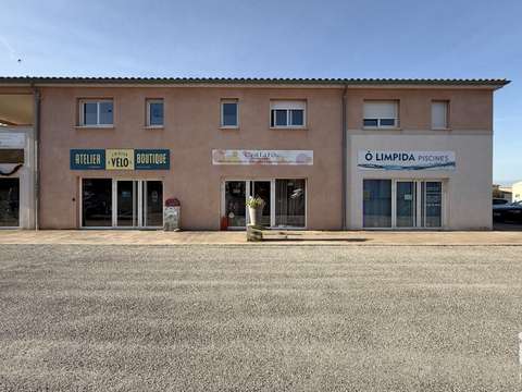 Bureaux et commerces Robion 84