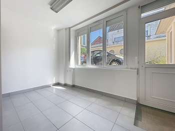 Bureaux et commerces 4 pièces Bureaux et commerces 4 pièces