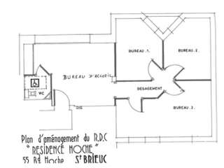 Bureaux et commerces 4 pièces
