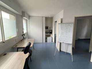 Bureaux et commerces 4 pièces