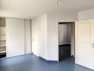 Bureaux et commerces 4 pièces