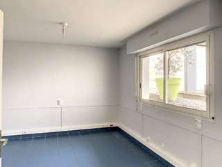 Bureaux et commerces 4 pièces