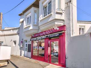 Bureaux et commerces 5 pièces