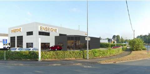 Bureaux et commerces Saint-Florent-le-Vieil 49