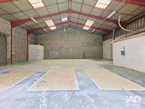 Location Bureaux et commerces 646 m&sup2;Saint-Genis-Laval