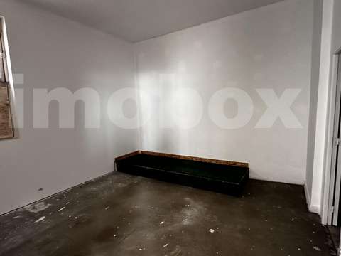 Bureaux et commerces 5 pièces