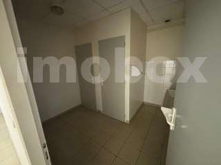 Bureaux et commerces 2 pièces