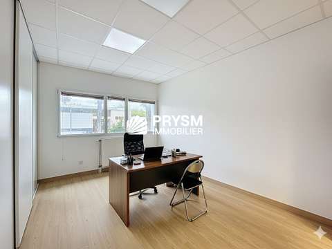 Bureaux et commerces 1 pièce