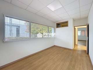 Bureaux et commerces 6 pièces