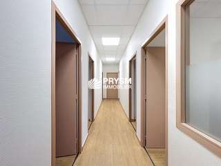 Bureaux et commerces 6 pièces