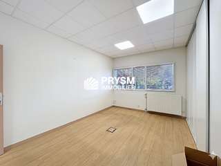 Bureaux et commerces 6 pièces