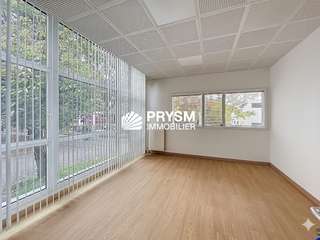 Bureaux et commerces 6 pièces