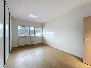 Bureaux et commerces 6 pièces