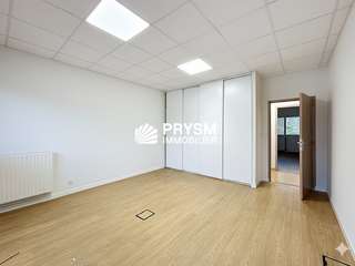 Bureaux et commerces 6 pièces