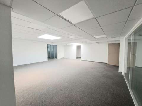 Bureaux et commerces 10 pièces