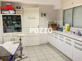 Bureaux et commerces 4 pièces