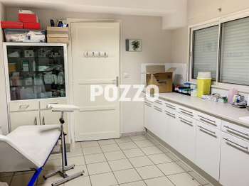 Bureaux et commerces 4 pièces
