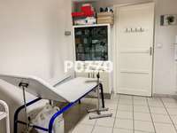 Bureaux et commerces 4 pièces