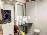 Bureaux et commerces 4 pièces