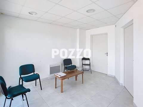 Bureaux et commerces 2 pièces