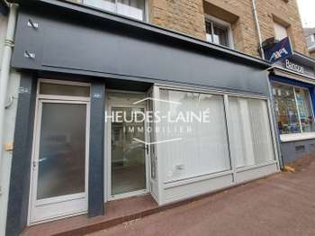 Location Bureaux et commerces 45 m&sup2;Saint-Hilaire-du-Harcouët