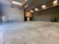 Bureaux et commerces 4 pièces