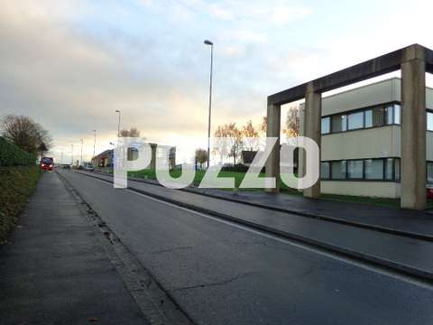 Bureaux et commerces 9 pièces