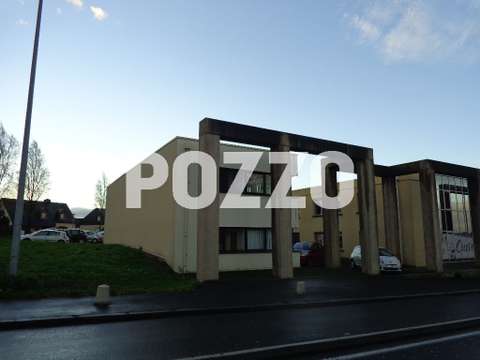 Bureaux et commerces 9 pièces