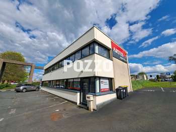 Bureaux et commerces 9 pièces