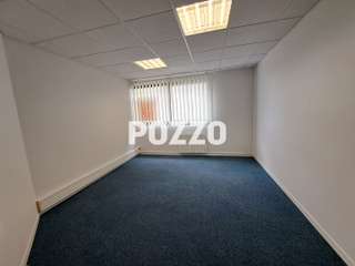 Bureaux et commerces 9 pièces