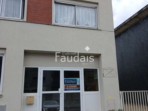 Bureaux et commerces 4 pièces Saint-Lô 50