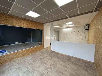 Bureaux et commerces 4 pièces Bureaux et commerces 4 pièces