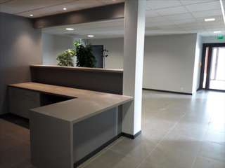 Bureaux et commerces 6 pièces