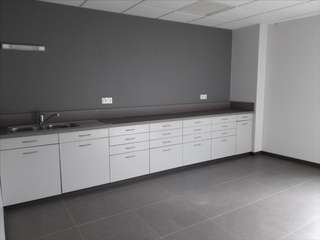 Bureaux et commerces 6 pièces