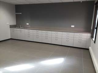 Bureaux et commerces 6 pièces